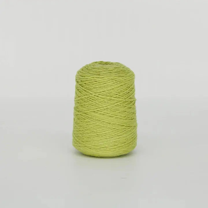 Fil à touffeter 100 % laine vert pomme sur cône (1J08) Tesserashop