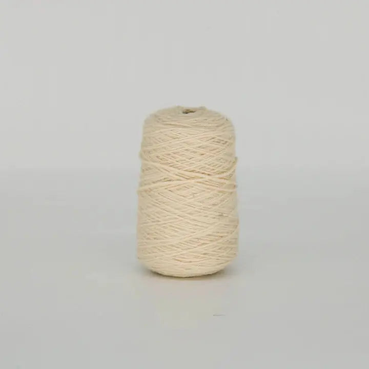 Fil à tufter 100% laine écru sur cône (009) Tesserashop