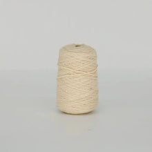 Load image into Gallery viewer, Fil à tufter 100% laine écru sur cône (009) Tesserashop